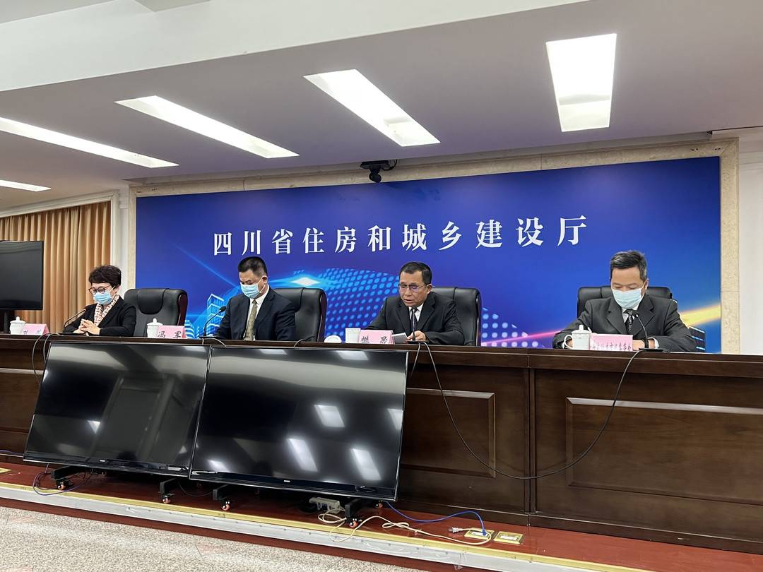 小區(qū)有人野蠻裝修 遛狗不牽繩怎么辦？