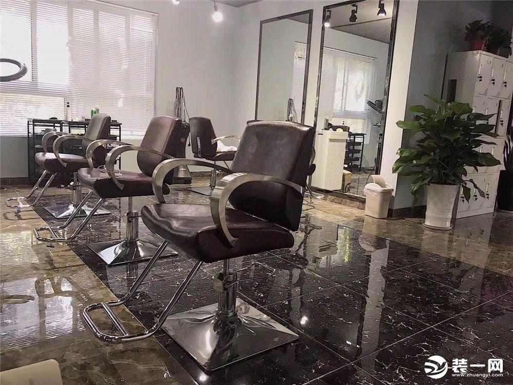 北京理發(fā)店裝修如何設(shè)計(jì)更出眾？理清重點(diǎn)客源滾滾來
